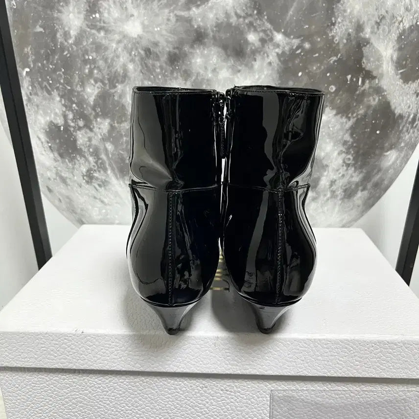 [BUNJANG] Balenciaga Patent Slash Heel Boots / 정품 35) 발렌시아가 블랙 페이턴트 슬래시 힐 부츠 225~230