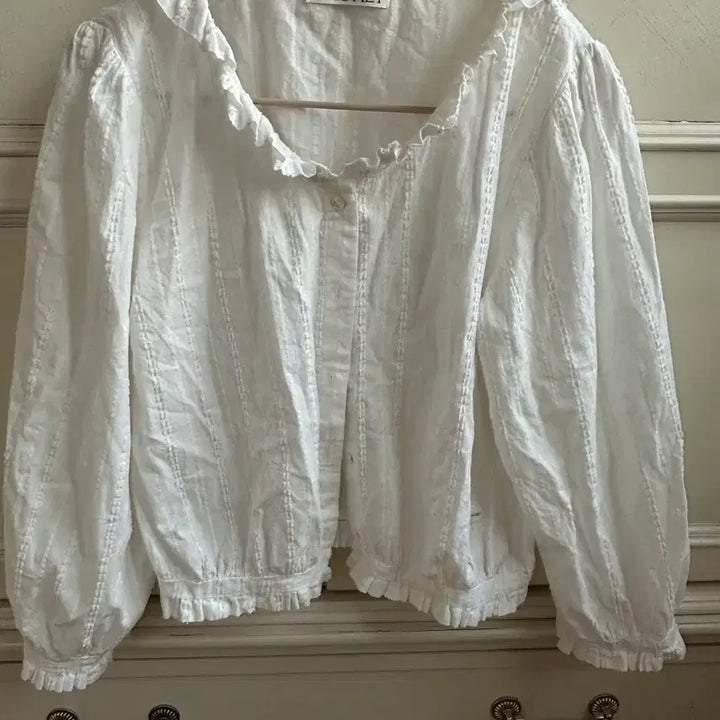[BUNJANG] magnet White Lace Blouse / magnet 화이트 블라우스