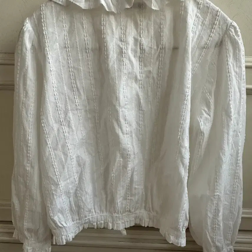 [BUNJANG] magnet White Lace Blouse / magnet 화이트 블라우스