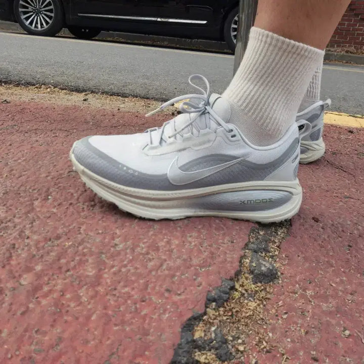 [BUNJANG] Nike Vomero 18 Gore-Tex 270 Sneakers / 나이키 보메로 18 고어텍스 270 팝니다