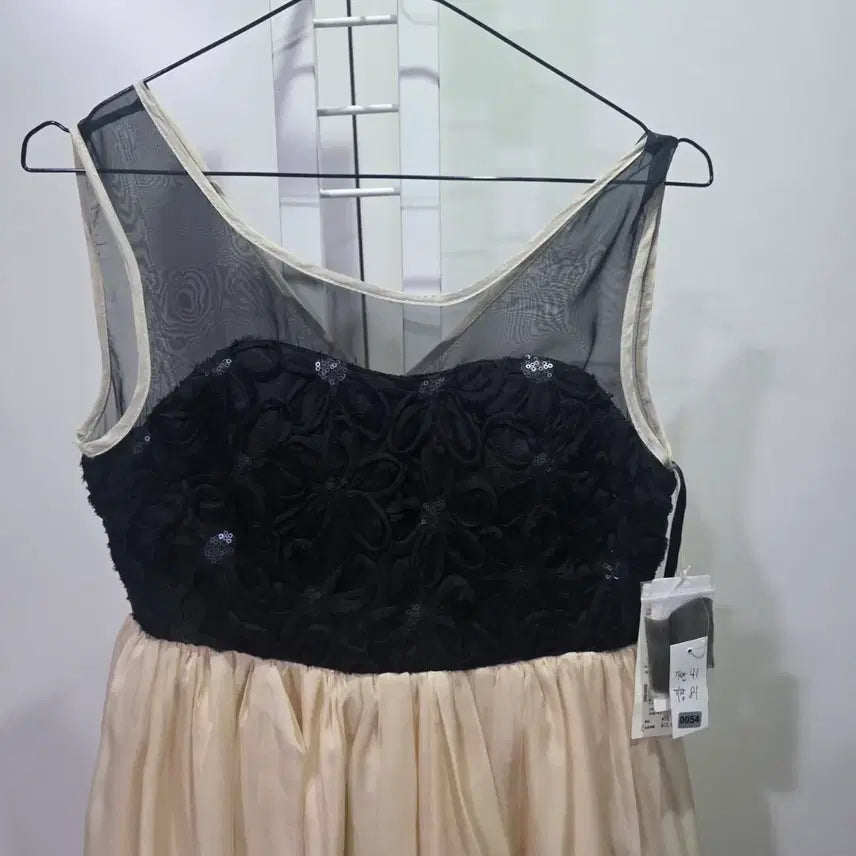 [BUNJANG] BE RADIANCE Black Lace Mini Dress / BE RADIANCE블랙 레이스 샴페인 톤 미니 원피스