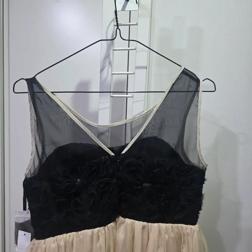 [BUNJANG] BE RADIANCE Black Lace Mini Dress / BE RADIANCE블랙 레이스 샴페인 톤 미니 원피스