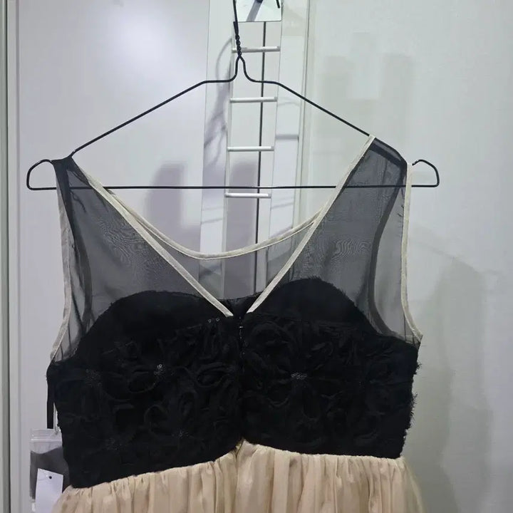 [BUNJANG] BE RADIANCE Black Lace Mini Dress / BE RADIANCE블랙 레이스 샴페인 톤 미니 원피스
