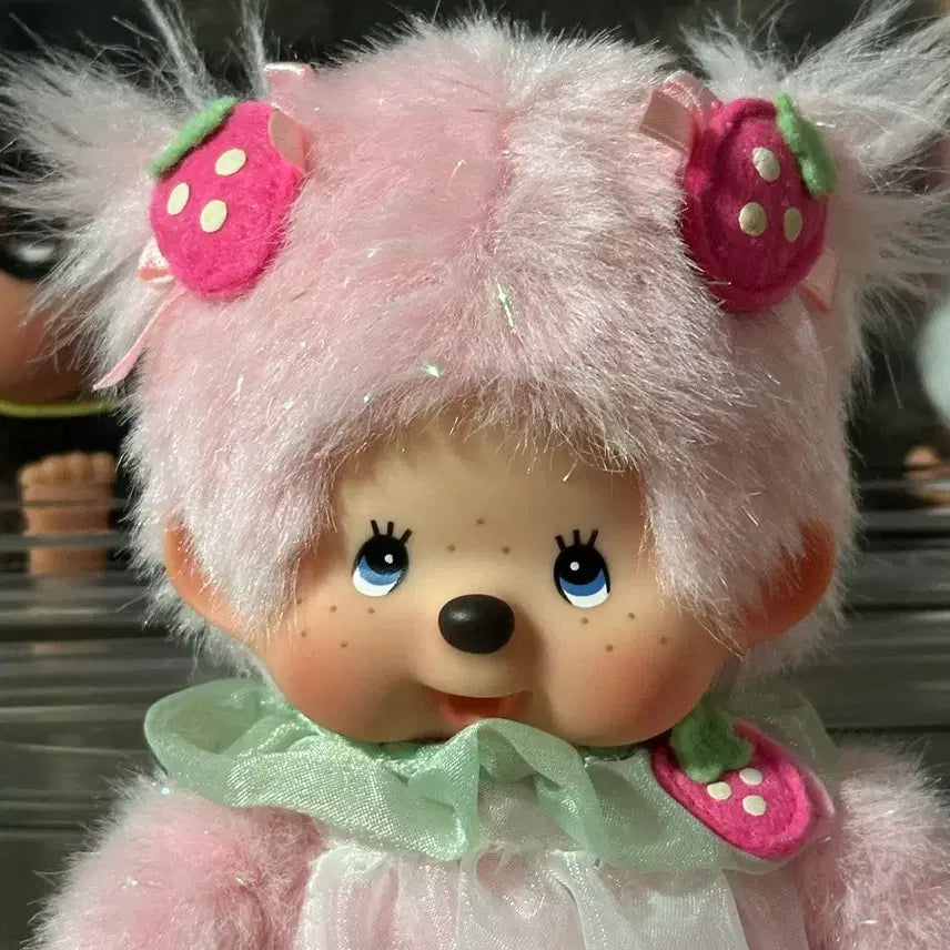 [BUNJANG] Vintage Strawberry Monchhichi Doll / 고전 스트로베리 몬치치