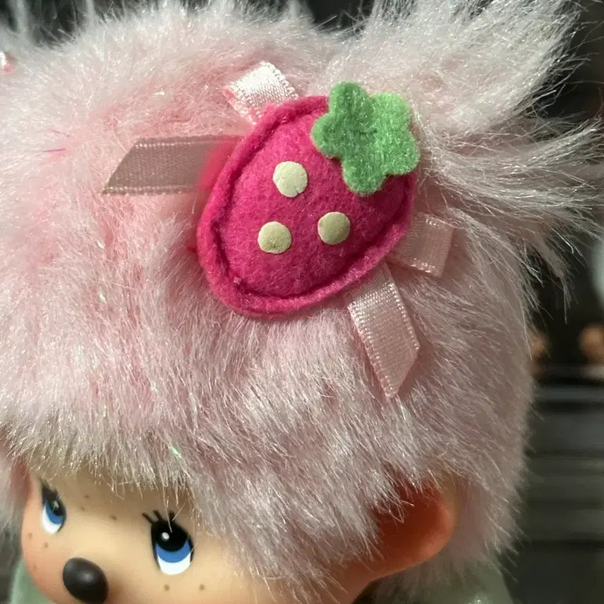 [BUNJANG] Vintage Strawberry Monchhichi Doll / 고전 스트로베리 몬치치