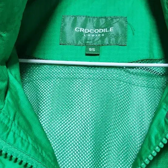 [BUNJANG] Crocodile Green Windbreaker Jacket / 크로커다일 그린색 후드 바람막이 자켓