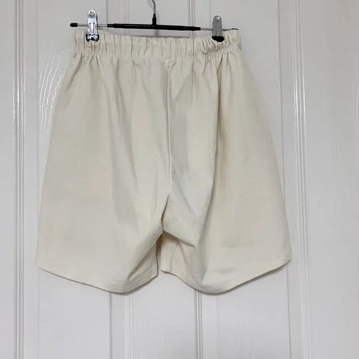 [BUNJANG] Ivory Smile Bending Shorts / 아이보리 스마일 밴딩 반바지