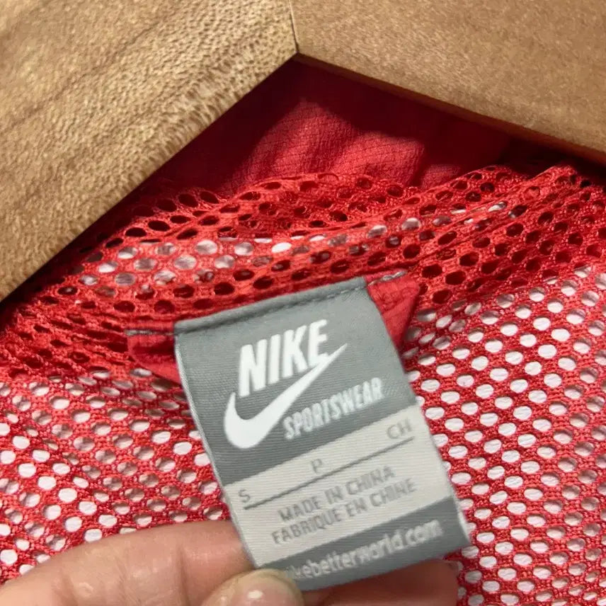 [BUNJANG] Nike Hooded Windbreaker Jacket Red (Size S) / 나이키 바람막이 후드 자켓 레드 S