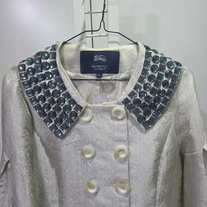 [BUNJANG] Cubic Embellished Double Button Coat / 큐빅 장식 더블 버튼 코트