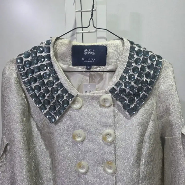 [BUNJANG] Cubic Embellished Double Button Coat / 큐빅 장식 더블 버튼 코트