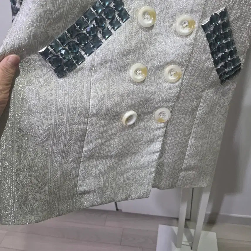 [BUNJANG] Cubic Embellished Double Button Coat / 큐빅 장식 더블 버튼 코트