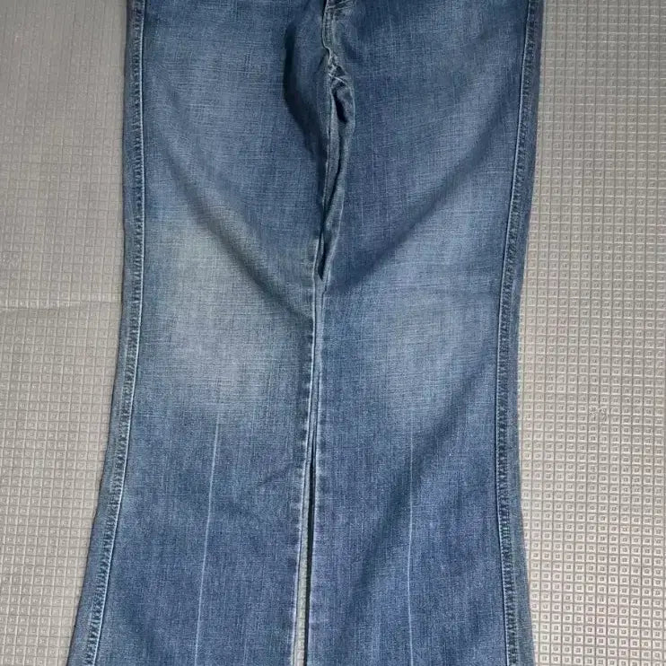 [BUNJANG] GUESS CO. Bootcut Jeans / GUESS CO. 부츠컷 청바지 32사이즈