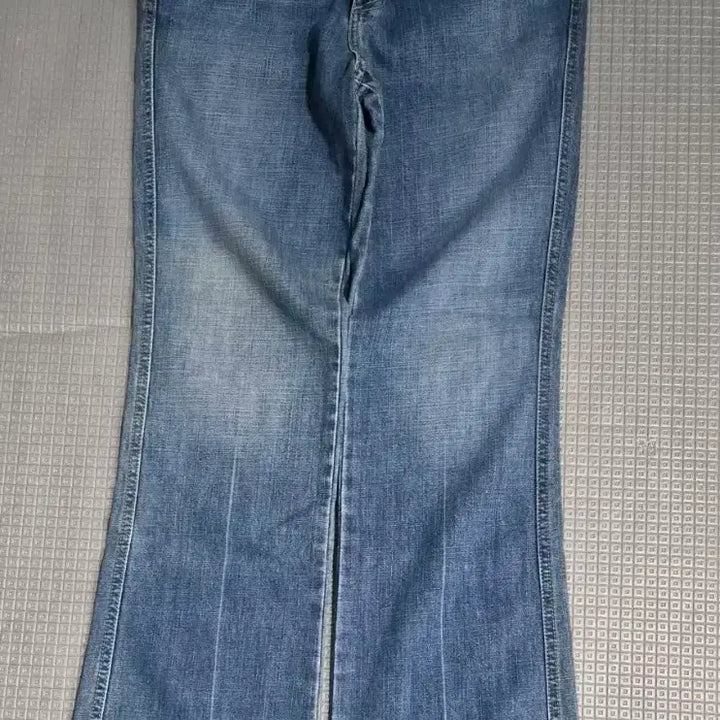 [BUNJANG] GUESS CO. Bootcut Jeans / GUESS CO. 부츠컷 청바지 32사이즈