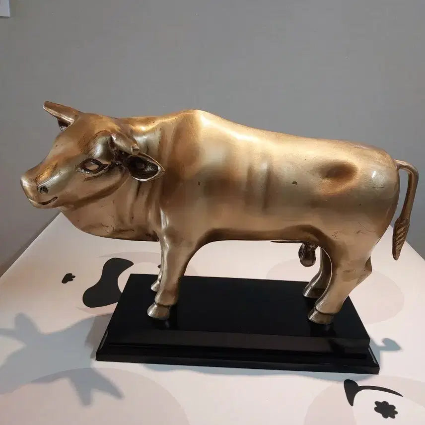 [SOLD OUT] 황동황소 조각상 장식품