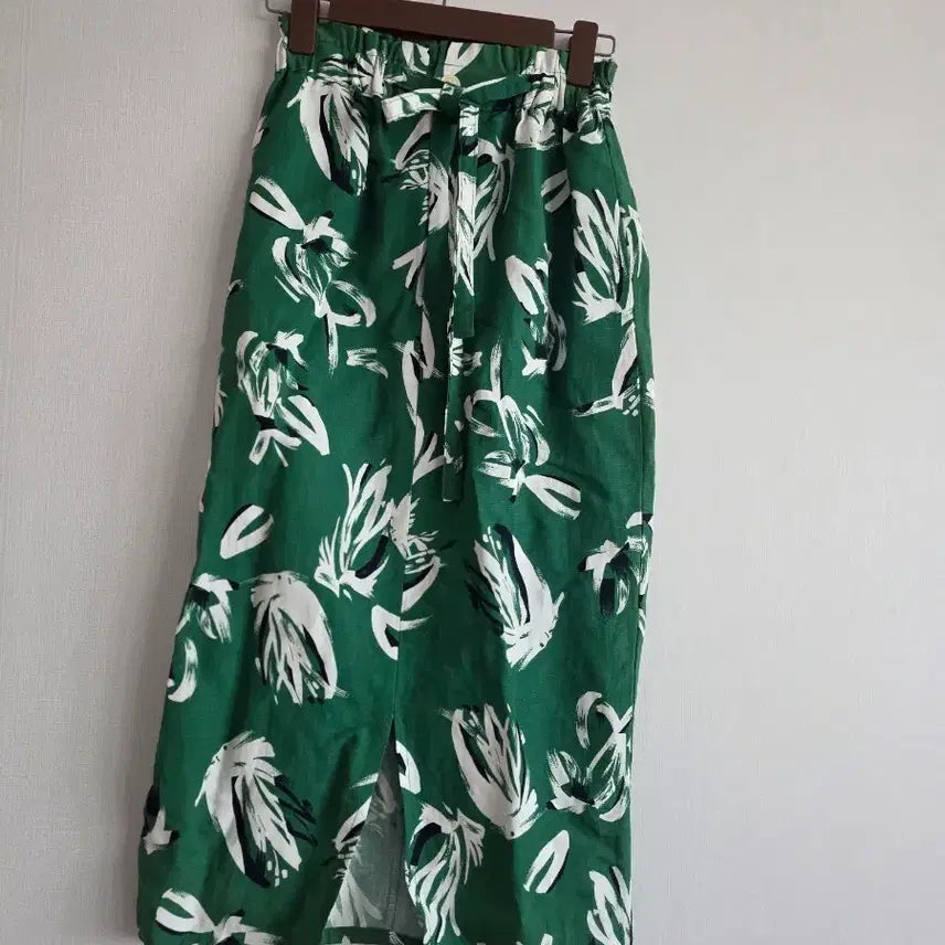 [BUNJANG] Floral Pattern Long Skirt / 플라워 패턴 롱 스커트 그린