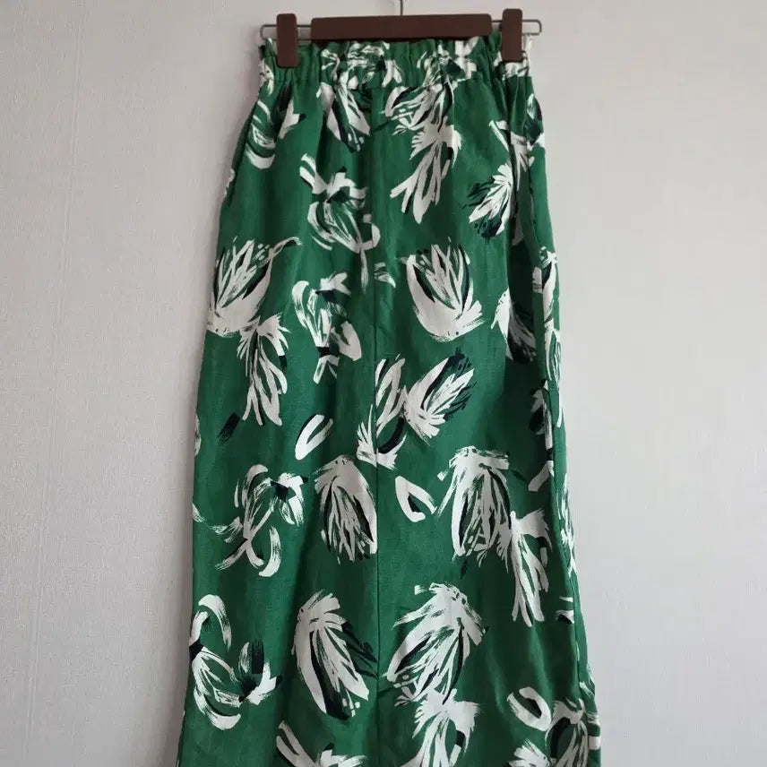 [BUNJANG] Floral Pattern Long Skirt / 플라워 패턴 롱 스커트 그린