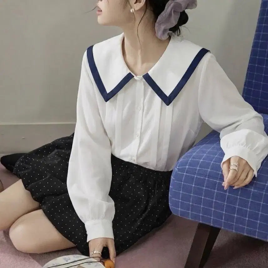 [BUNJANG] White Navy Collar Blouse / 화이트네이비 카라 블라우스