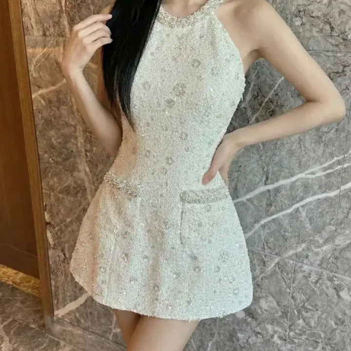 [BUNJANG] Belle Cubic Halter Flare Tweed Dress / 벨르 큐빅 홀터 플레어 트위드 원피스