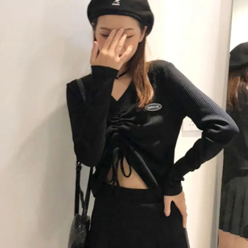 [BUNJANG] Black Shirred Crop Long Sleeve T-shirt / 블랙 셔링 크롭 긴팔티셔츠