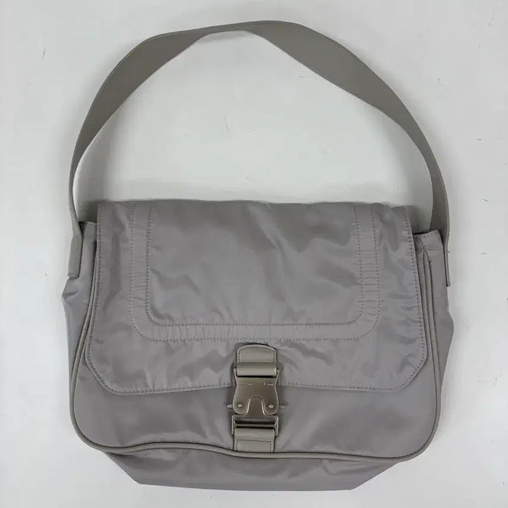 [BUNJANG] Matinkim Nylon Buckle Bag / 마뗑킴 나일론 버클백