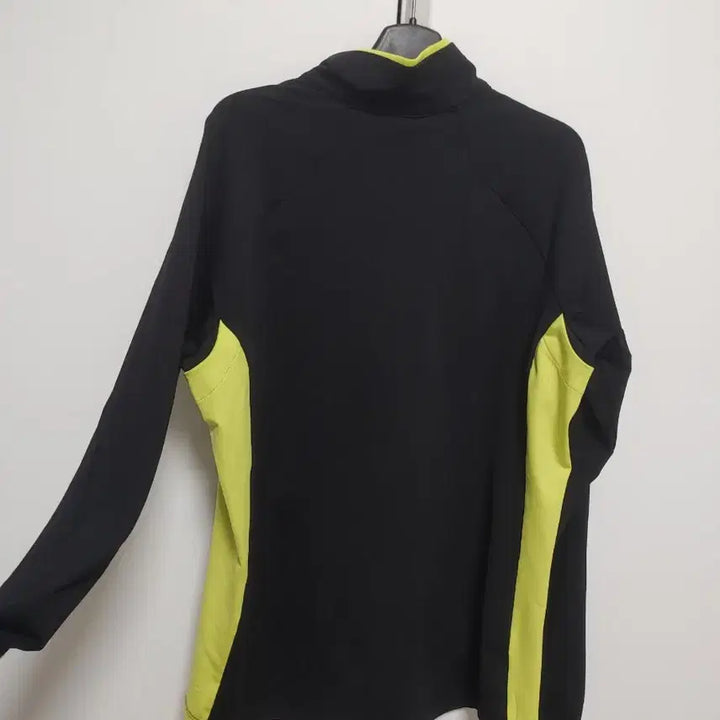 [SOLD OUT] 데상트  남성 기능성  러닝 자켓-L사이즈