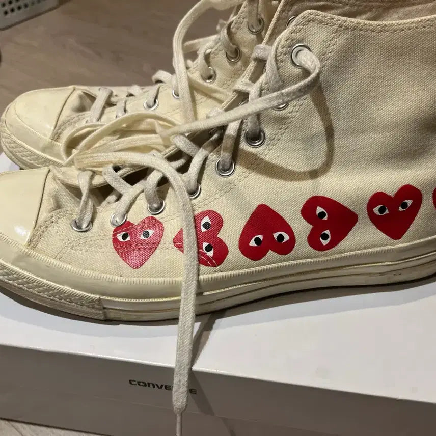[BUNJANG] Converse x Comme des Garcons Chuck 70 High Multi-Heart White Sneakers / 컨버스 x 플레이 꼼데가르송 척 70 하이 멀티하트 화이트