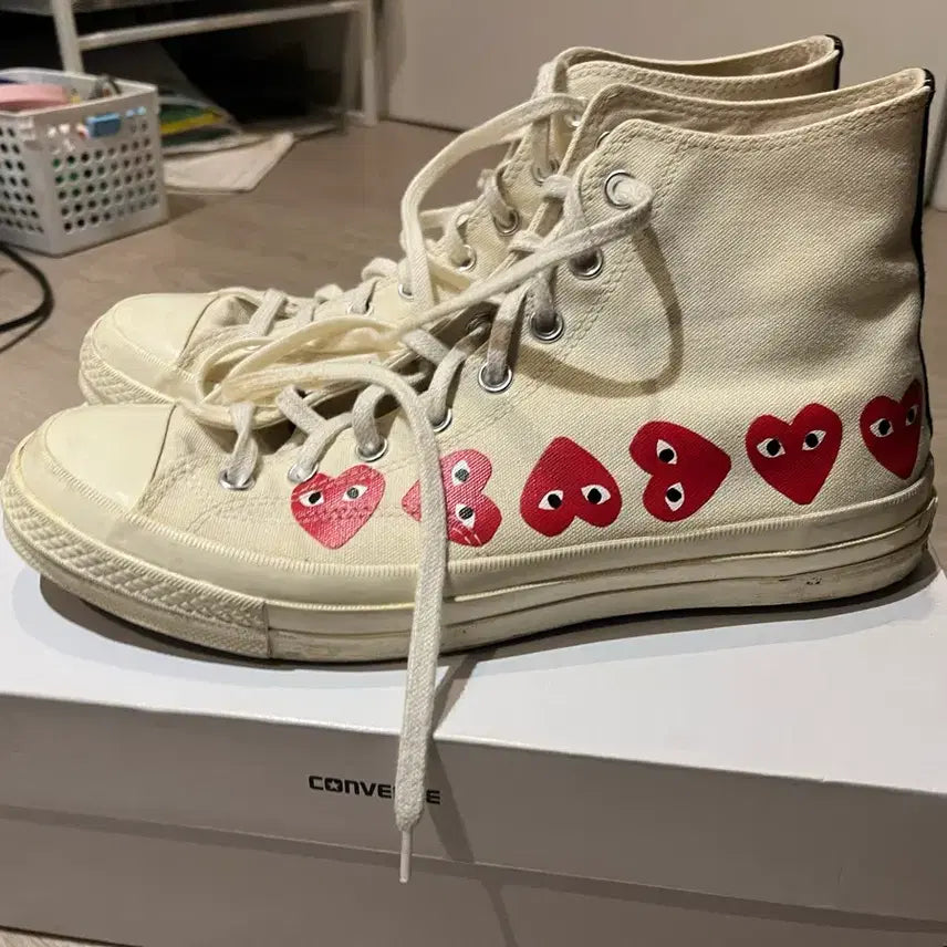 [BUNJANG] Converse x Comme des Garcons Chuck 70 High Multi-Heart White Sneakers / 컨버스 x 플레이 꼼데가르송 척 70 하이 멀티하트 화이트