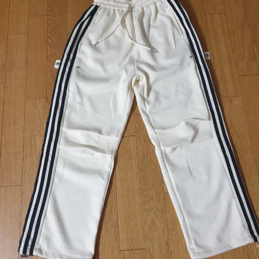 [BUNJANG] Ivory Training Pants / 아이보리 삼선 트레이닝 팬츠 허리밴드 기장92정도