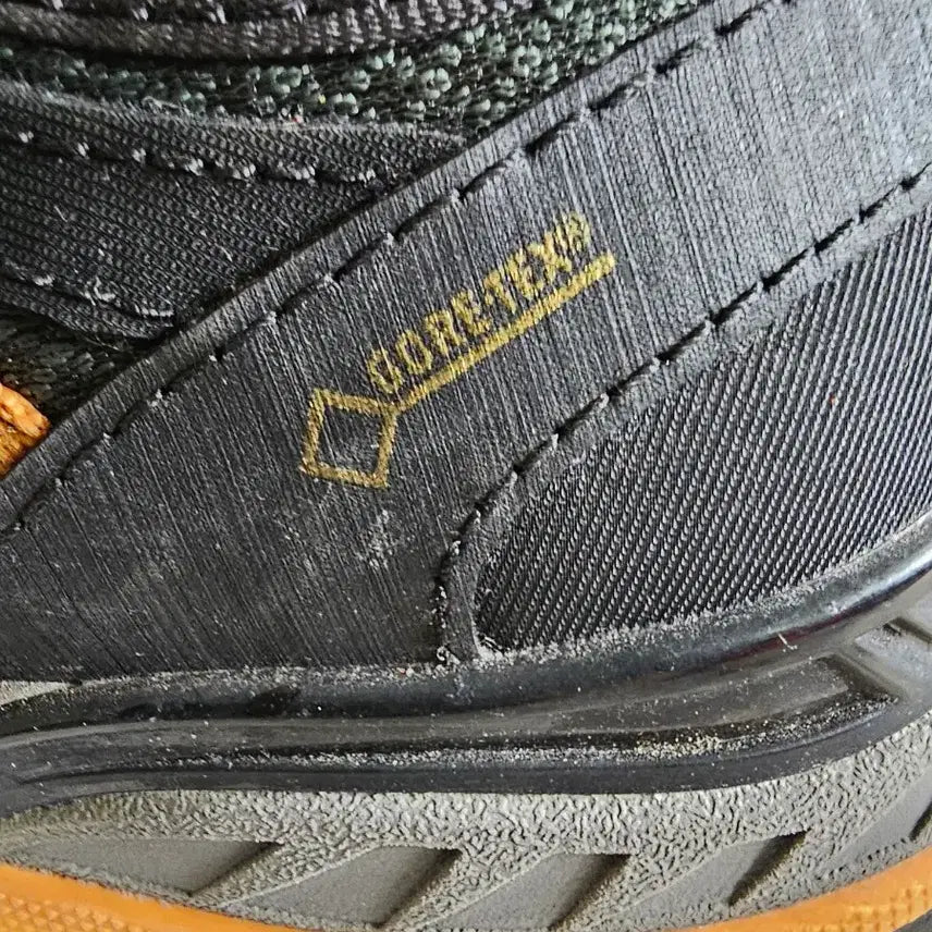 [BUNJANG] Gore-Tex Hiking Shoes / 블랙/브라운 고어텍스 등산화 230미리트레킹화 운동화