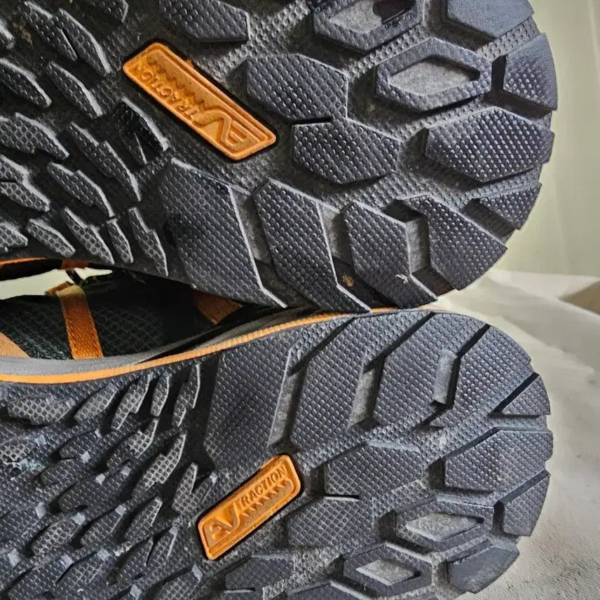[BUNJANG] Gore-Tex Hiking Shoes / 블랙/브라운 고어텍스 등산화 230미리트레킹화 운동화
