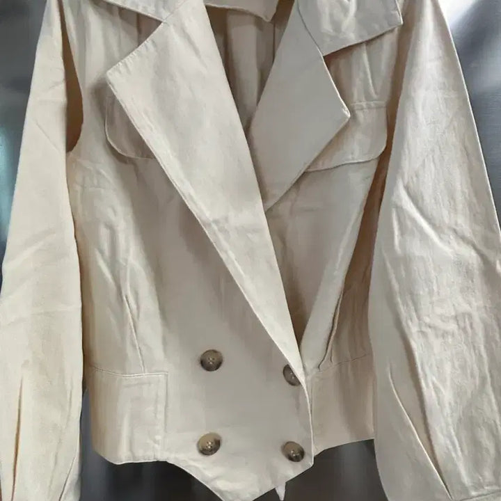 [SOLD OUT] 아이보리 더블 버튼 쟈켓