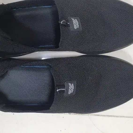 [SOLD OUT] 르카프 블랙 슬립온 운동화