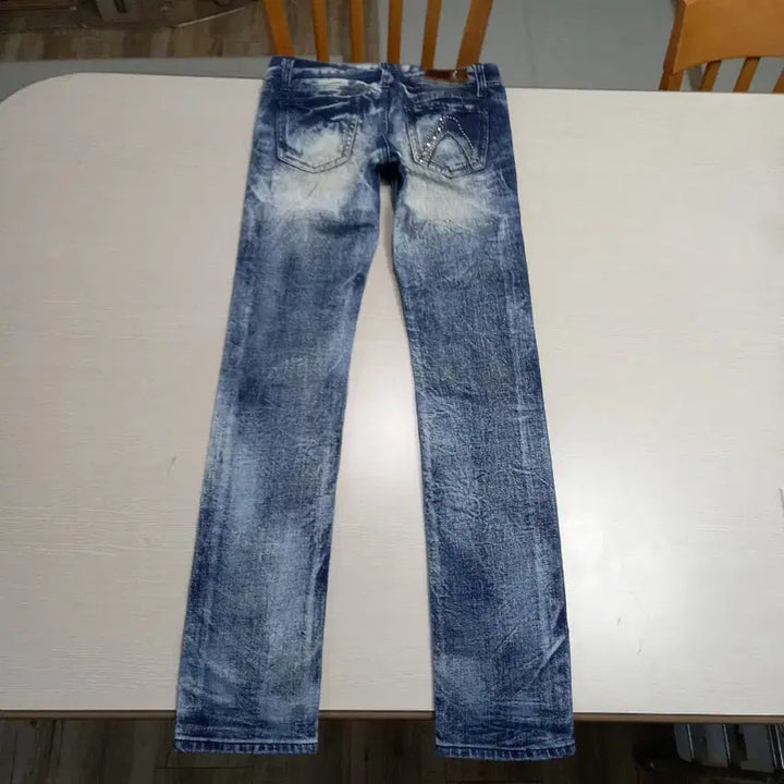 [SOLD OUT] 25 BUCKAROO 골반 워싱 스판 슬림일자진 25-300