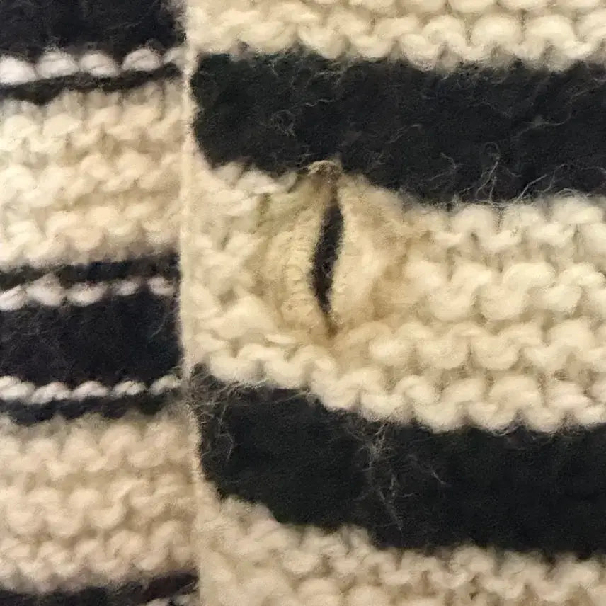 [BUNJANG] STU Round Neck Striped Cardigan Ivory / STU 라운드넥 스트라이프 가디건 아이보리