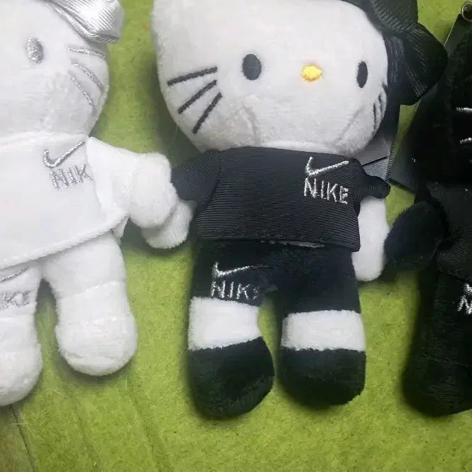 [SOLD OUT] 나이키 키티 콜라보키링 3종일괄