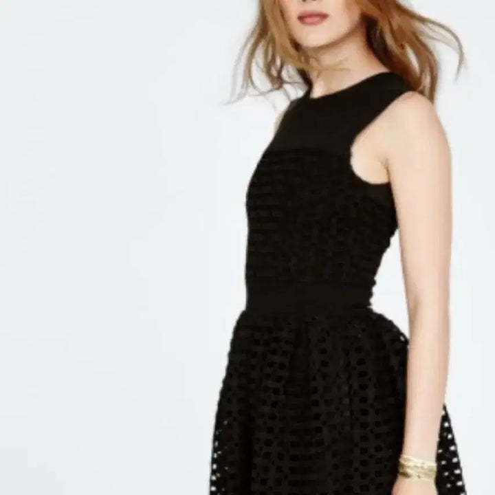 [BUNJANG] Maje Black Punching Detail Dress / 마쥬 블랙 펀칭 원피스