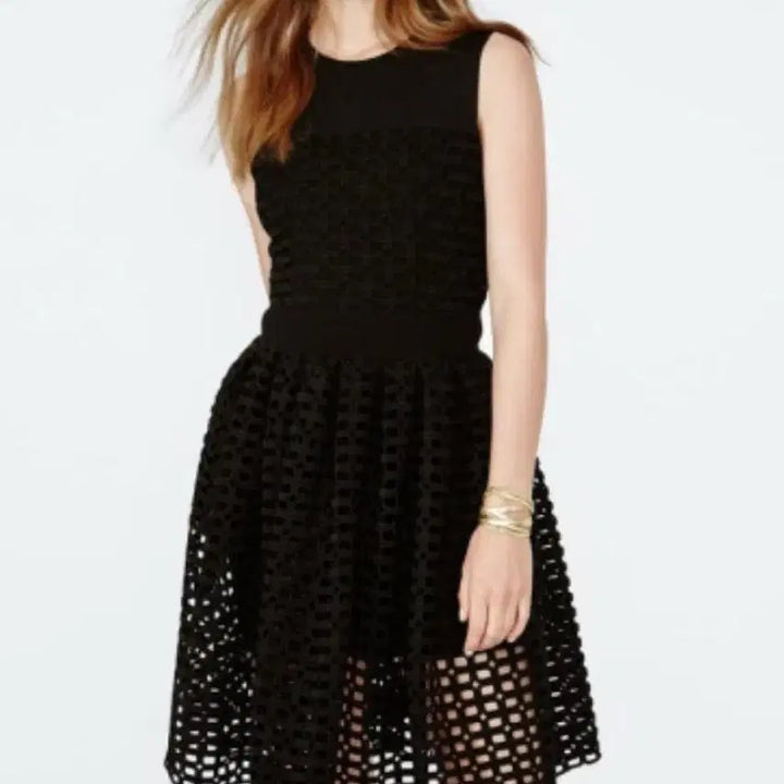 [BUNJANG] Maje Black Punching Detail Dress / 마쥬 블랙 펀칭 원피스