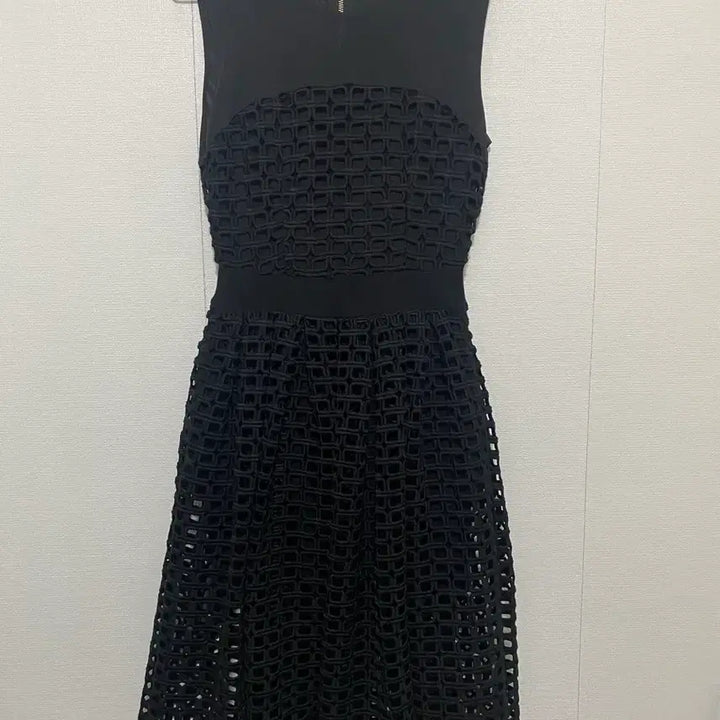 [BUNJANG] Maje Black Punching Detail Dress / 마쥬 블랙 펀칭 원피스