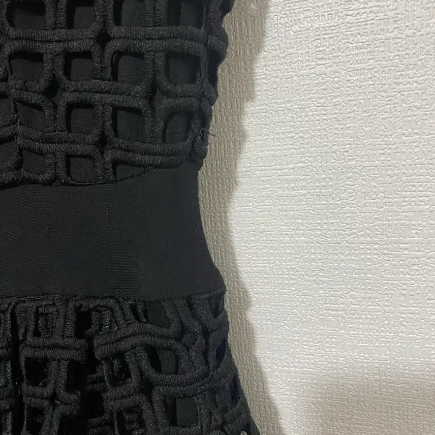 [BUNJANG] Maje Black Punching Detail Dress / 마쥬 블랙 펀칭 원피스