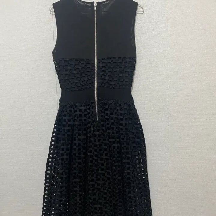 [BUNJANG] Maje Black Punching Detail Dress / 마쥬 블랙 펀칭 원피스