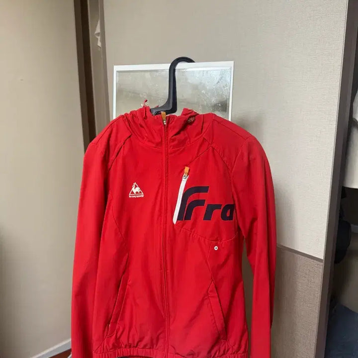 [BUNJANG] Le Coq Sportif Windbreaker Jacket Red / 르꼬끄 스포르티브 바람막이 레드