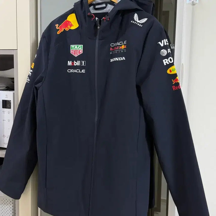 [BUNJANG] Red Bull F1 2025 Rain Jacket Windbreaker / [XL/새제품] 레드불 F1 2025 레인자켓 바람막이