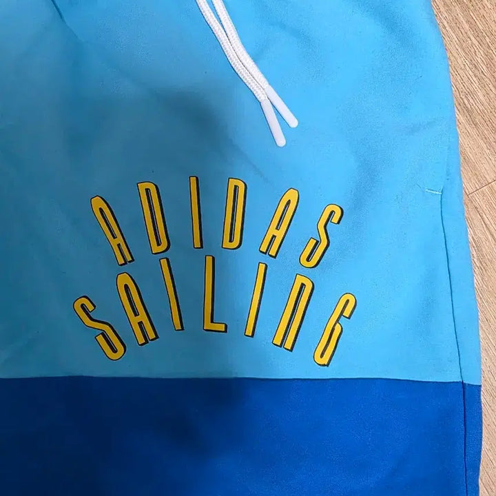 [BUNJANG] Adidas Sailing Shorts / 아디다스 세일링 쇼츠 반바지 105