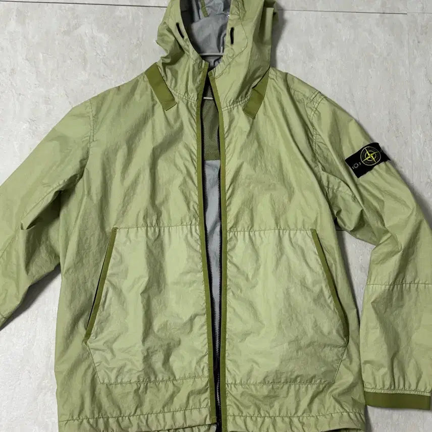 [BUNJANG] Stone Island 21ss Membrana Jacket Light Green / 21ss 스톤아일랜드 멤브라나 자켓 라이트 그린