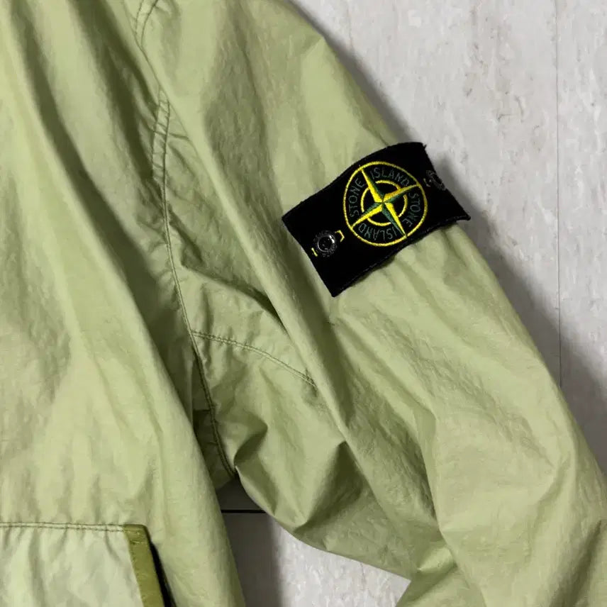 [BUNJANG] Stone Island 21ss Membrana Jacket Light Green / 21ss 스톤아일랜드 멤브라나 자켓 라이트 그린