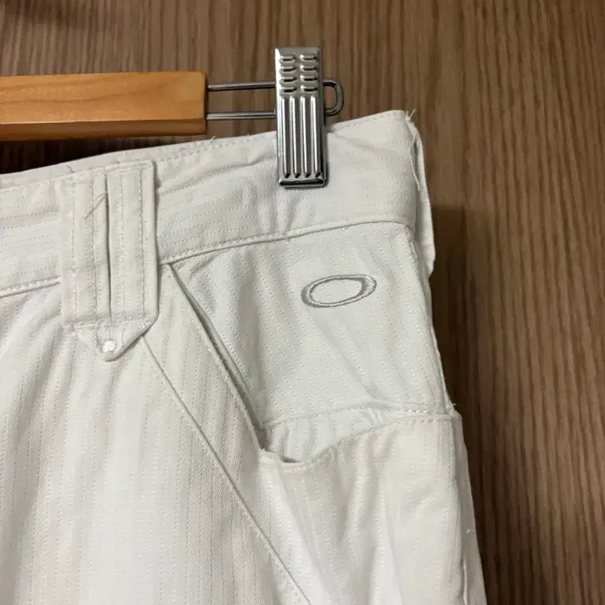 [BUNJANG] Oakley White Herringbone Textured Cotton Blend Pants M / 오클리 화이트 팬츠 M