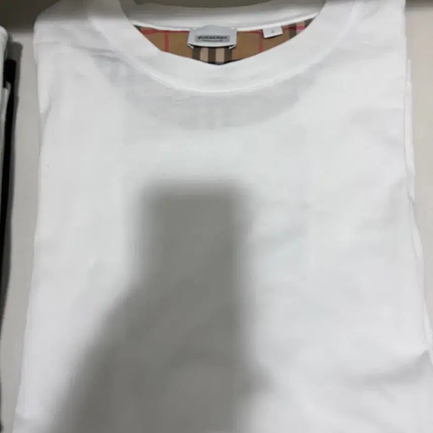 [BUNJANG] Burberry Check Short Sleeve T-Shirt White/Black L / 버버리 체크 반팔 화이트/블랙 L