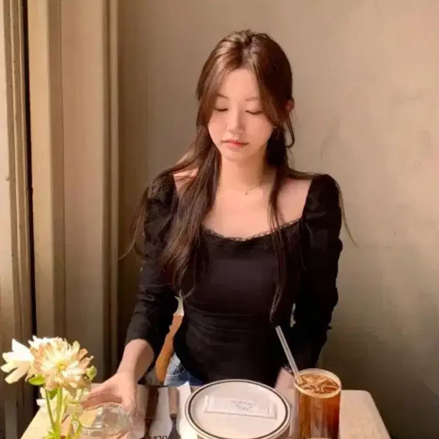 [BUNJANG] JeniO Clean Square Lace Blouse - Black (New) / [제니오,새상품] 클린 스퀘어 레이스 블라우스 블랙