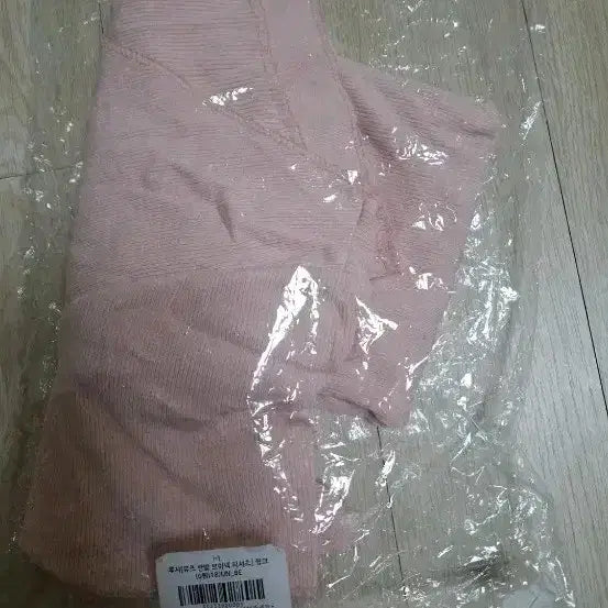 [BUNJANG] Pink Ribbed V-Neck Short Sleeve T-Shirt / (새상품 )핑크색 브이넥 골지 반팔티