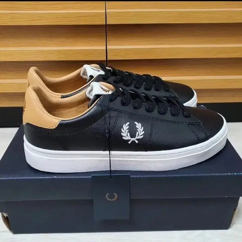 [BUNJANG] Fred Perry Black Sneakers Size 250 / 프레드페리 블랙 스니커즈 새상품 250